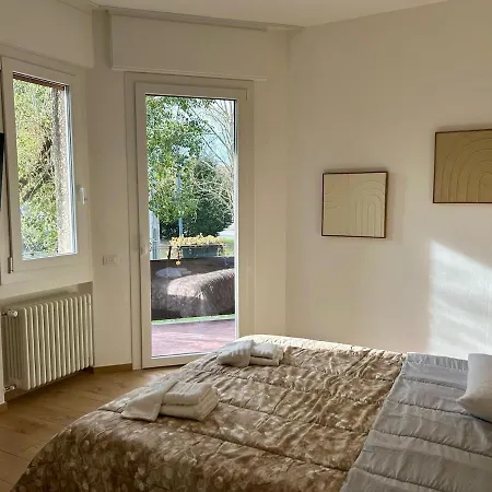 Campo Dei Fiori Free Parking And Wifi Daire *