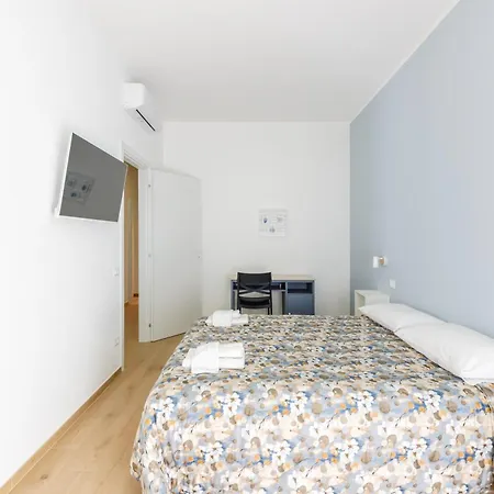 Campo Dei Fiori Free Parking And Wifi Daire *
