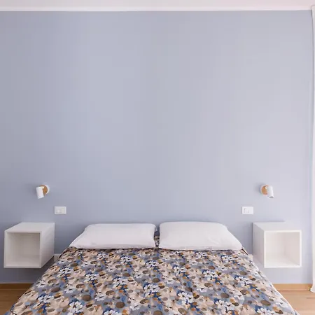 Campo Dei Fiori Free Parking And Wifi Daire *