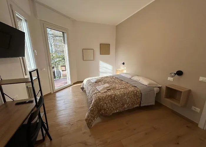 Apartamento Campo Dei Fiori Free Parking And Wifi