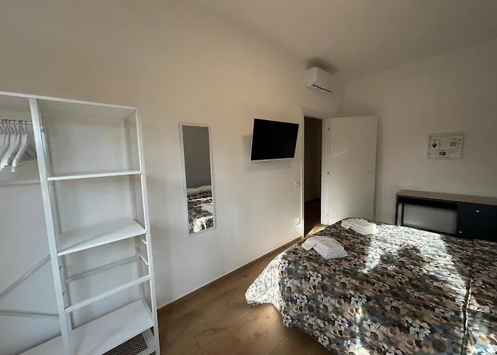 Campo Dei Fiori Free Parking And Wifi Rávena