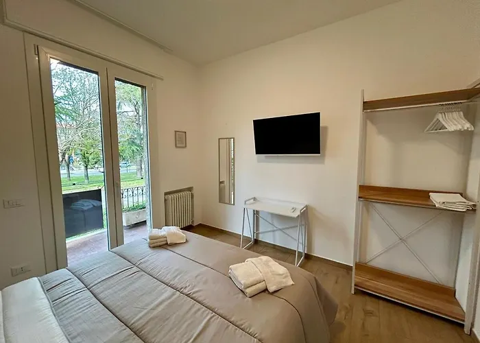 Apartamento Campo Dei Fiori Free Parking And Wifi Rávena